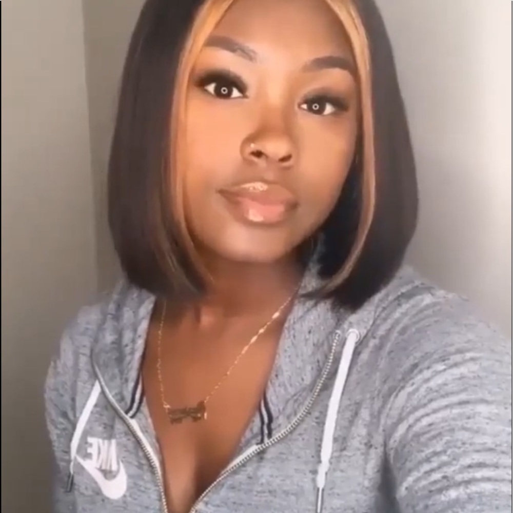 Meet your Posher, Ari